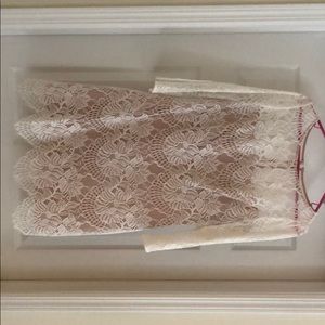 White Lace 3/4 Quarter Sleeve Vince Camuto Dress